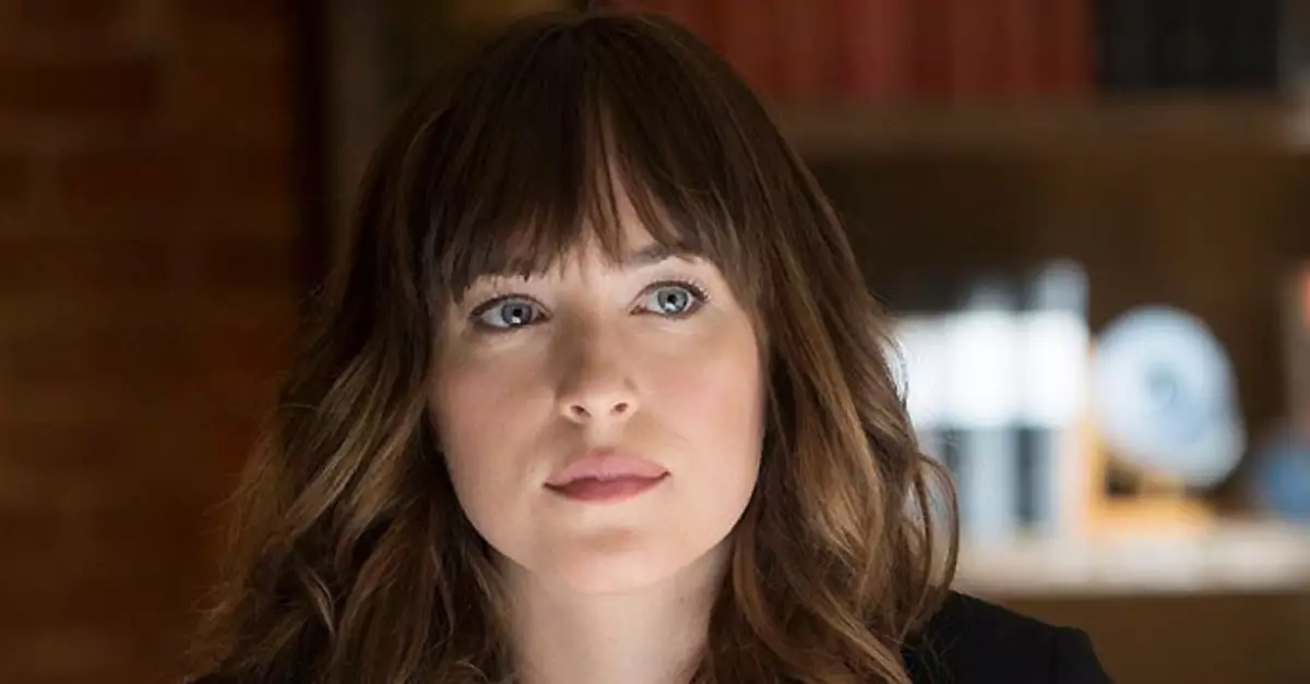 Dakota Johnson: "A partir da filmagem do filme que emprestou um chicote e cueca"