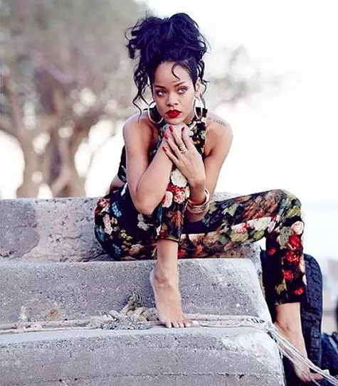 Rihanna. تصویر: Instagram.com.