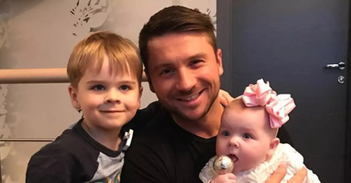 Sergey Lazarev aliiambia ukweli juu ya watoto wake: Nyota Solo Baba