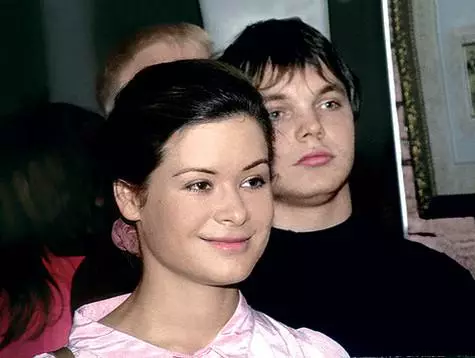 Nens Hydara Gaidar - Maria i Pau. La filla va heretar l'interès per la política del seu pare. Foto: Arxiu personal Ariadna Bazhova-Gazhova.