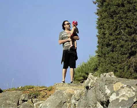 Филип Киркоров и син. Снимка: Twitter.com.