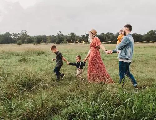 Bir dizi aile işinde birbirleri için bir zaman bul