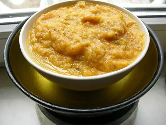 हामी सेलस्लाइट लड्ने छौं - हामी Zucchini Caviress बनाउँछौं