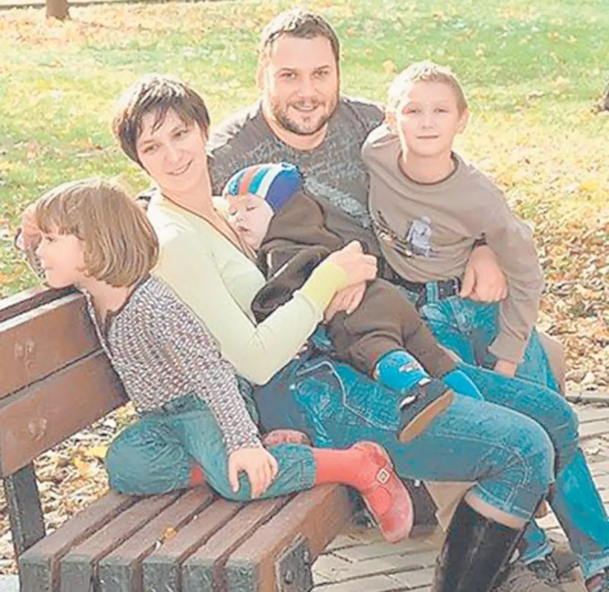 Durante este tiempo, tres hijos e hijas nacieron en la familia actuada.