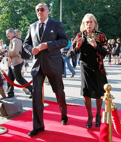Boris Klyuev 그의 아내와 함께. 사진 : Gennady Cherkasov.