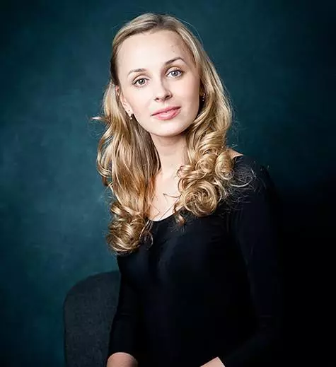 Natalia Busstow: 