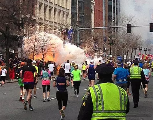 Serangan teroris di panon Boston Bapa