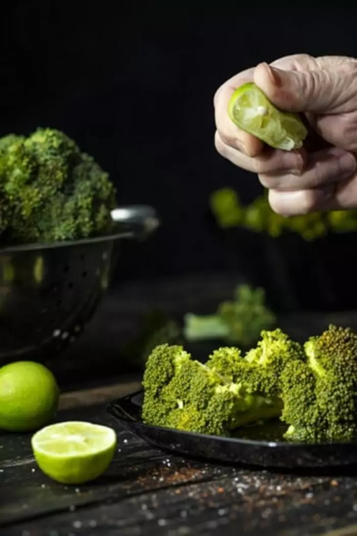 Brokkoli-dən inanılmaz bir miqdarda yemək var