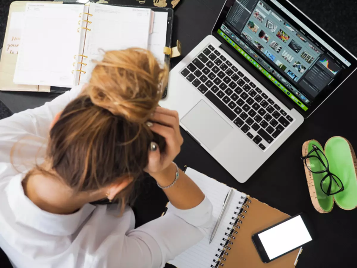 Standaard burn-outpreventie is regelmatige en volwaardige vrije dagen wanneer u in lijn en figuurlijke zin kunt losmaken om van de workflow los te koppelen.