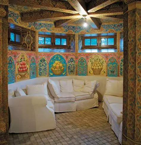 L'habitació d'estil àrab va ser concebut originalment com a Hookah. Foto: Sergey Kozlovsky.