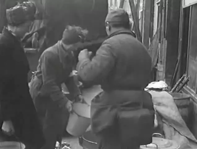 দ্বিতীয় বিশ্বযুদ্ধ সম্পর্কে 5 টি ছোট পরিচিত চলচ্চিত্র 26344_2