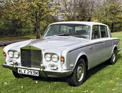 Rolls-Royce Silver Shadow 1974 vydání. .