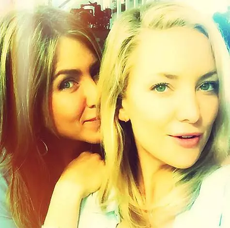 Kate Hudson og Jennifer Aniston. Foto: Instagram.com/katehudson.