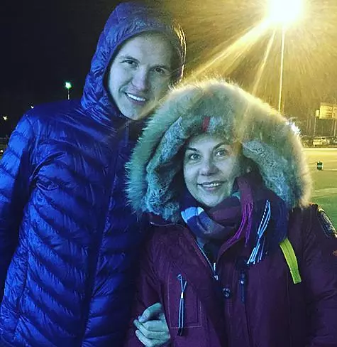 Toda a noite despois do incidente, Marina apoiou ao seu director Igor. Foto: Instagram.com/djfedun_official.