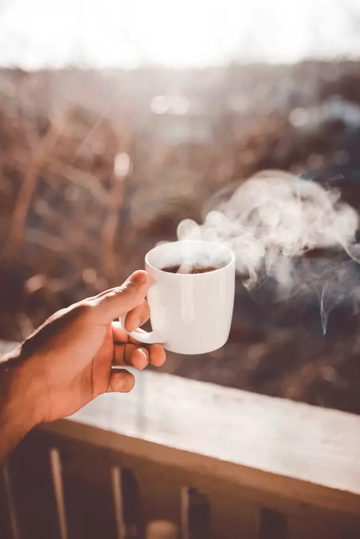 Սառը եղանակին տանը սուրճի ավելի լավ ընթացակարգեր չկա