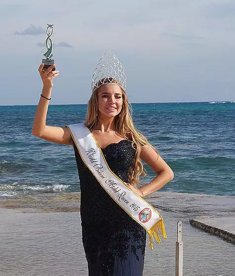 Anastasia Mikhalyut ha vinto il concorso Miss Bikini-2015. .