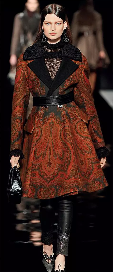 Etro. .