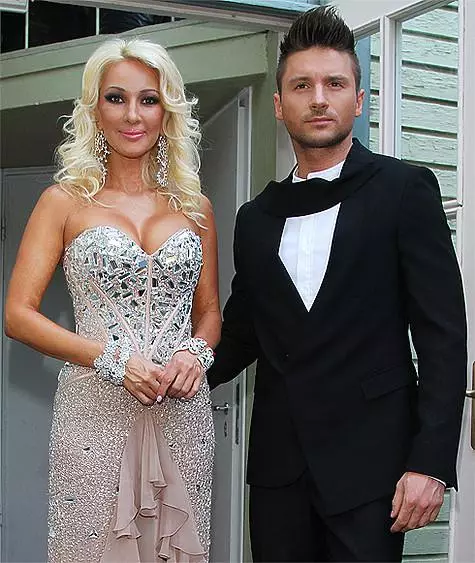 Yn Rhufeinig Sergey Lazareva a Lera Kudryavtseva hefyd yn credu nad oedd pob cefnogwyr.