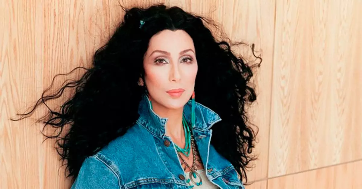 Cher: "Umuntu ntabwo ari ngombwa, ariko kwinezeza"