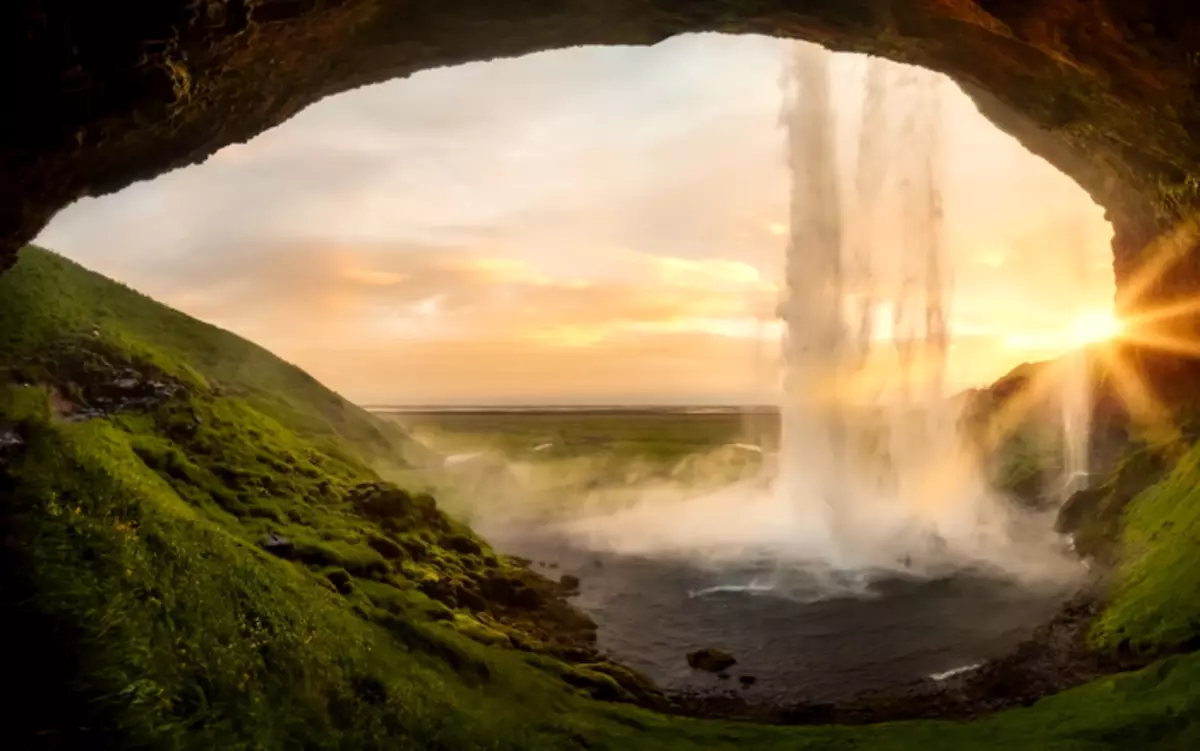 Iceland bụ ọdịdị na onye ndu n'ime mba udo na-ahụ n'anya.