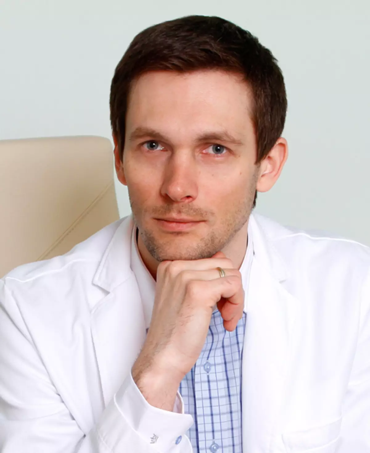 Candidat de ciències mèdiques, cirurgià plàstic Vladimir Zlenko