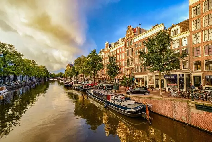 享受阿姆斯特丹的春天