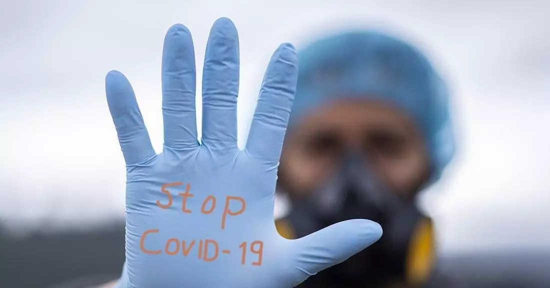 Het hoofd van wie verklaarde de versterking van de wereld van Coronavirus Pandemie