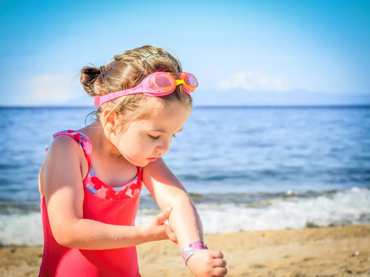 Los cosméticos para niños deben estar equipados principalmente con poderosos y variedad de productos con factores SPF.