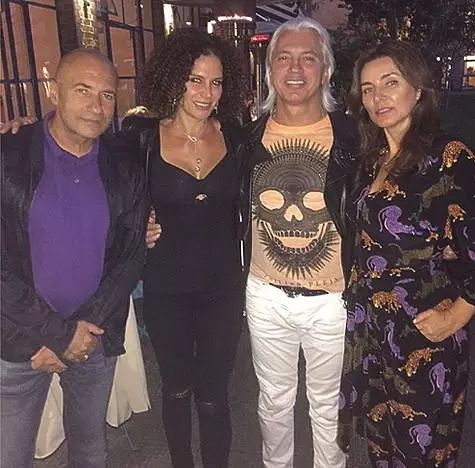 Igor Cool amb l'esposa d'Olga recentment recentment per portar Dmitry Hvorostovsky a Londres i sopars en un restaurant. Foto: Instagram.com.