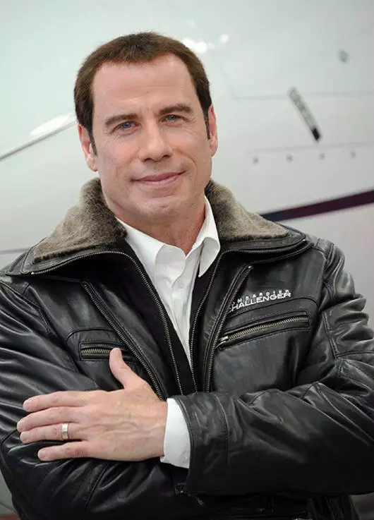 Travolta մեղադրվում է մերսման ուսանողների համար