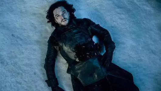 John Snow de la "Ludo de Tronoj" postvivis?