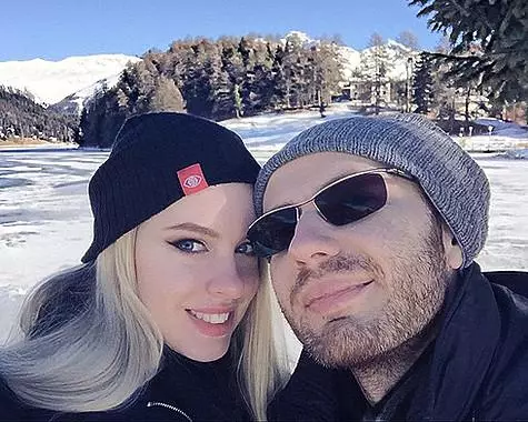تزوج دينيس البطيالي و Svetlana Vihrov. الصورة: Instagram.com.