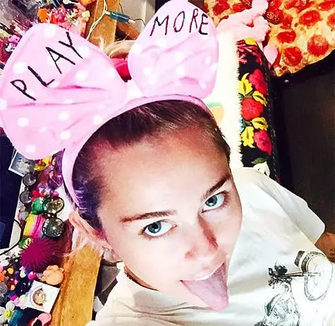 Miley Cyrus. ພາບ: Instagram.com/mileyCyCyCherus.