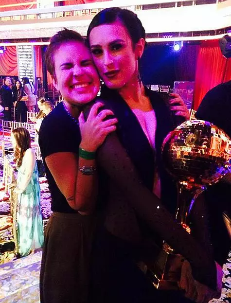 Rumer Willis con una sorella Tallula. Foto: Twitter.com.