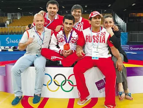 Di Sukan Olimpik di Beijing, para pejuang membawa Rusia 6 emas, 2 perak dan 2 pingat gangsa.