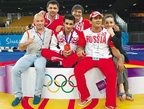 Nas Olimpíadas em Pequim, os combatentes trouxeram a Rússia 6 Gold, 2 Medalhas de Prata e 2 Bronze.