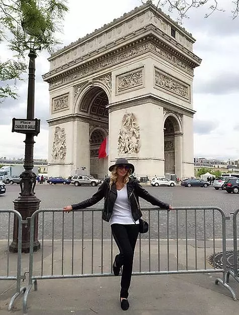 Orbakaite_k: "J'aime Paris au début de mai." Photo: Instagram.com/orbakaite_k.