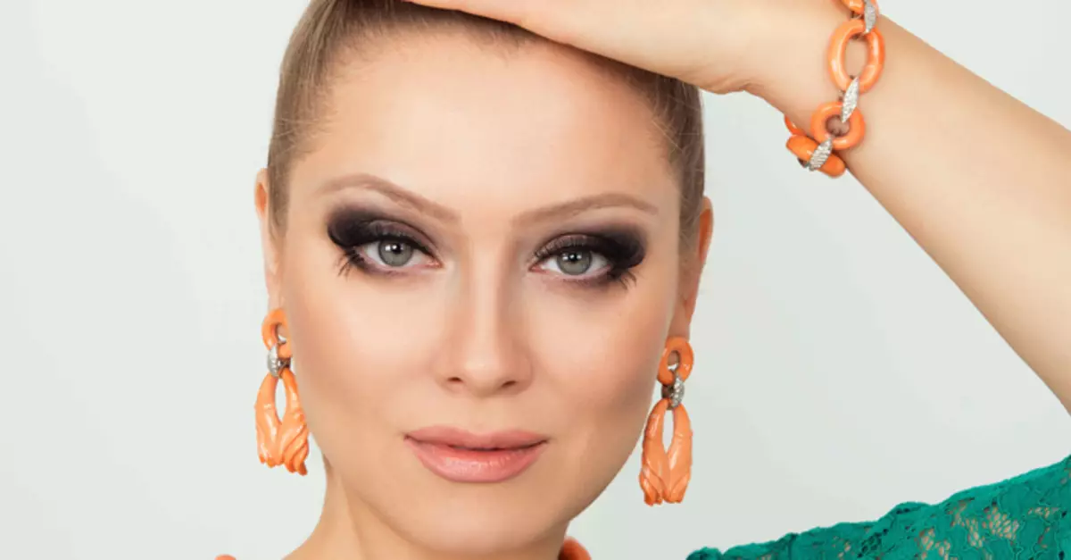 Lena Lenin - About summer fashion in jewelry