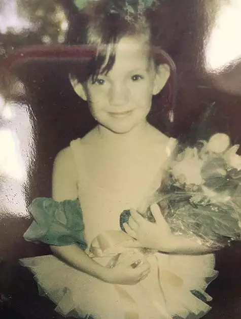 kate hudson在童年時代。照片：Twitter.com/@goldiehawn。