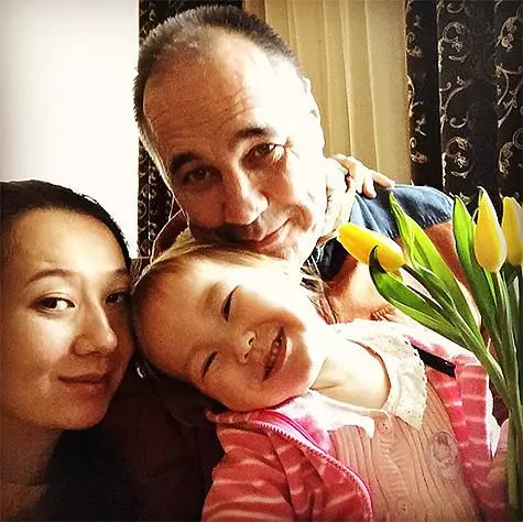 Դմիտրի Սոկոլով ընտանիքի հետ: Լուսանկարը, Instagram.com/ksyusha_lee.