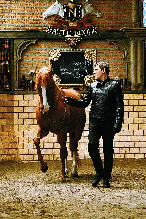 Alexander Nevzorov - Guru dan mentor pendidikan sekolah menengah atas kuda, menulis tentang mereka buku dan memotret film