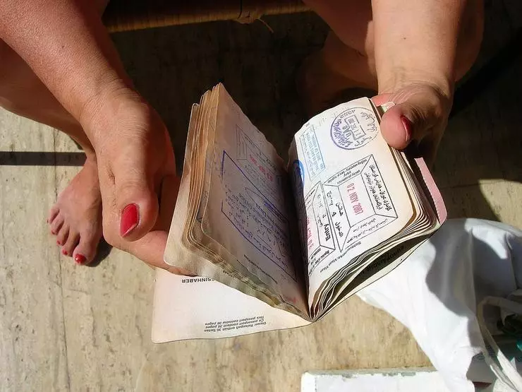 Priksa ora pungkasan wektu paspor