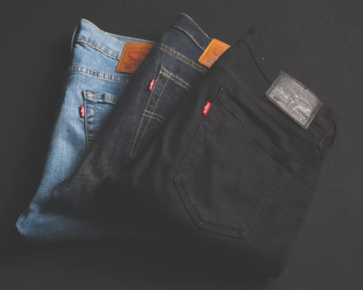Jeans van sewe gewilde handelsmerke het jeans geslaag