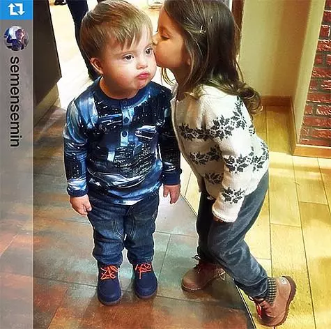 Anak Evelina Blinds Semyon Semin juga mengucapkan tahniah kepada Angelina Leticia. Foto: Instagram.com/victoriabonya.