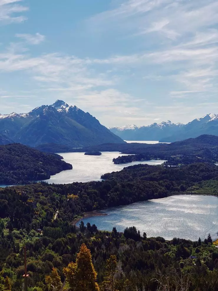 Di Patagonia, keindahan alam yang lazat: tasik biru telus bersebelahan dengan glasier yang mempesonakan