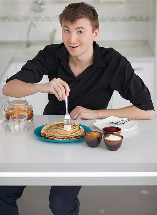 Artem Lyskov: "a Amurka, manufa don soya pancakes sa a kaina"