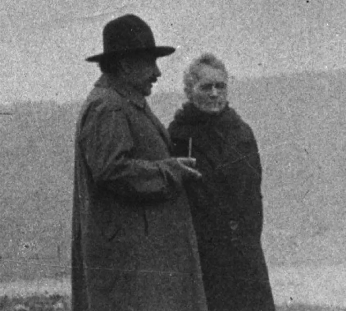 Maria Sklodovskaya-Curie agus Albert Einstein