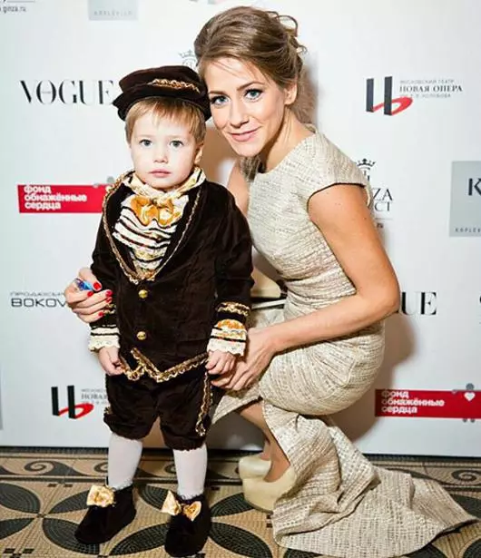 Julia Baranovskaya and Christina Orbakaite showed their children