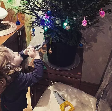 Божиќното дрво Кати Гордон. Фото: Instagram.com.