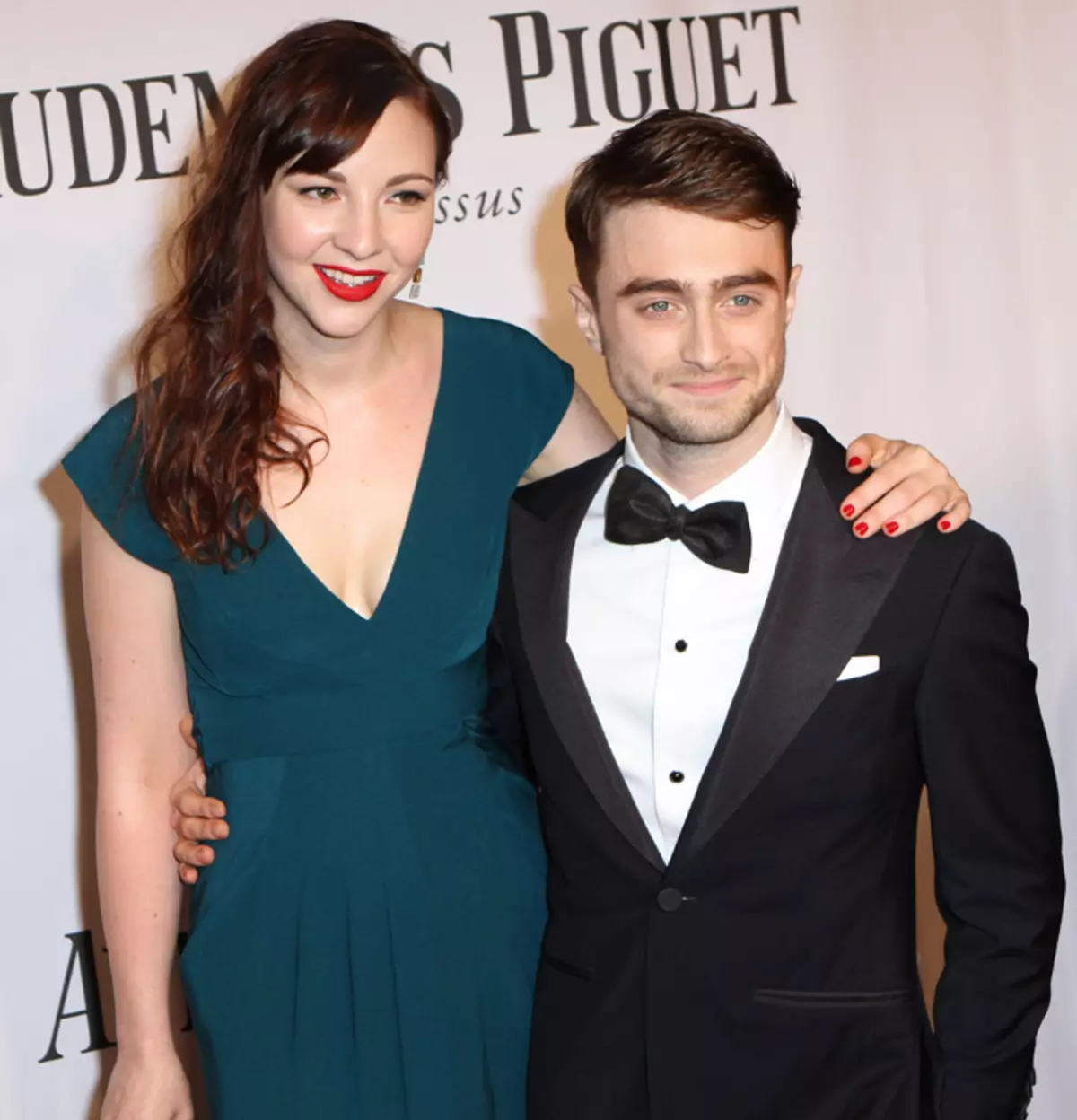 Daniel Radcliffe barátnőjével Erin sötétben